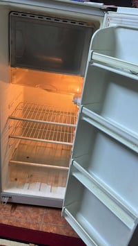 الكاظمية • ثلاجة • لا توصيل