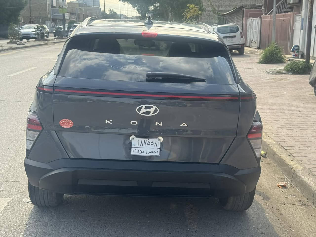 هونداي كونا 2025 SEL
وارد امريكي دخول جديد
سيارة ماشيه 5 الف 
صور الحادث بل منشور
تبدبل جاملغ امامي ايسر وتعديل طرف البنيد
باقي كله بلادي وجديد
داخل ابيض
كراسي كهرباء
فول رادار
شاشه كبيرة وفول تحكمات ستيرن
محرك 2000 دوش المرغوب
للبيع او المراوس
السعر 140$ بيها شي بصيط
اي استفسار *********** ابو مهيمن
