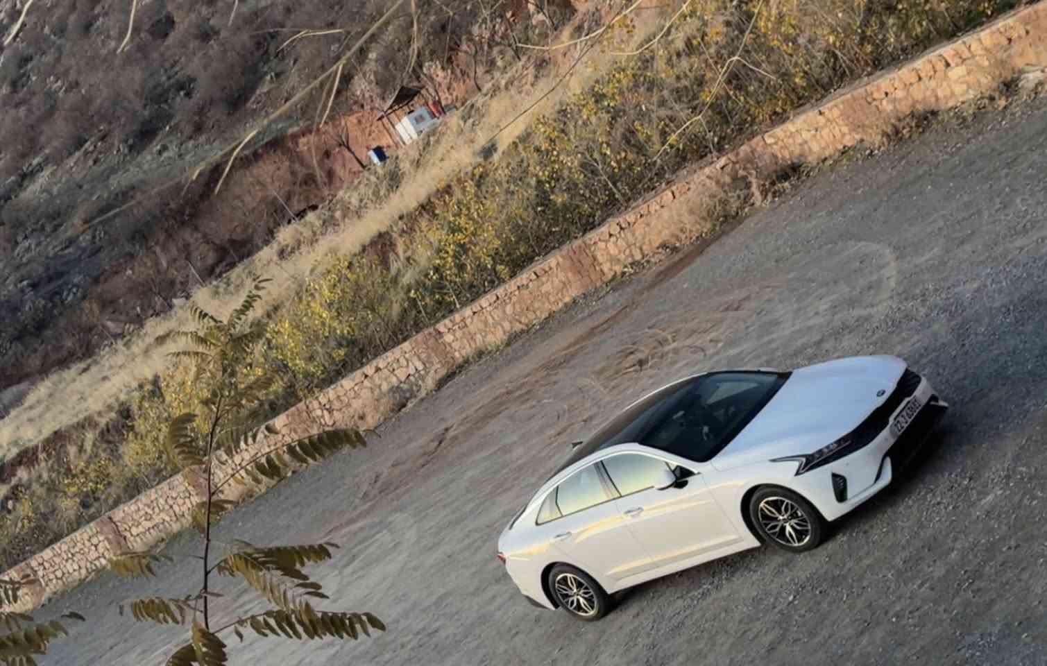 السلام عليكم
اوبتما 2021 رقم اربيل الجديد 
فول مواصفات 1/1
مكينة 2000 دوش
بانوراما
بصمة
تشغيل عن بعد
كشن جلد وكهرباء
مرايات شفط
شاشة وكامرة بلاد 
حساسات امامي - خلفي
بصمة تشغيل وابواب
لايت لد - زنون
بك لايت لد
رادار جانبي
 ماشية 69 كيلو
وجاهزة من كلشي ( كير - مكينة - صدر - تبريد - تايرات )
تفاصيل السيارة والسونار مرفق بالصور
السعر 193$ وبيها مجال 
( ابيع تحويل فقط )
موقع السيارة / البلديات 
للاستفسار ***********
