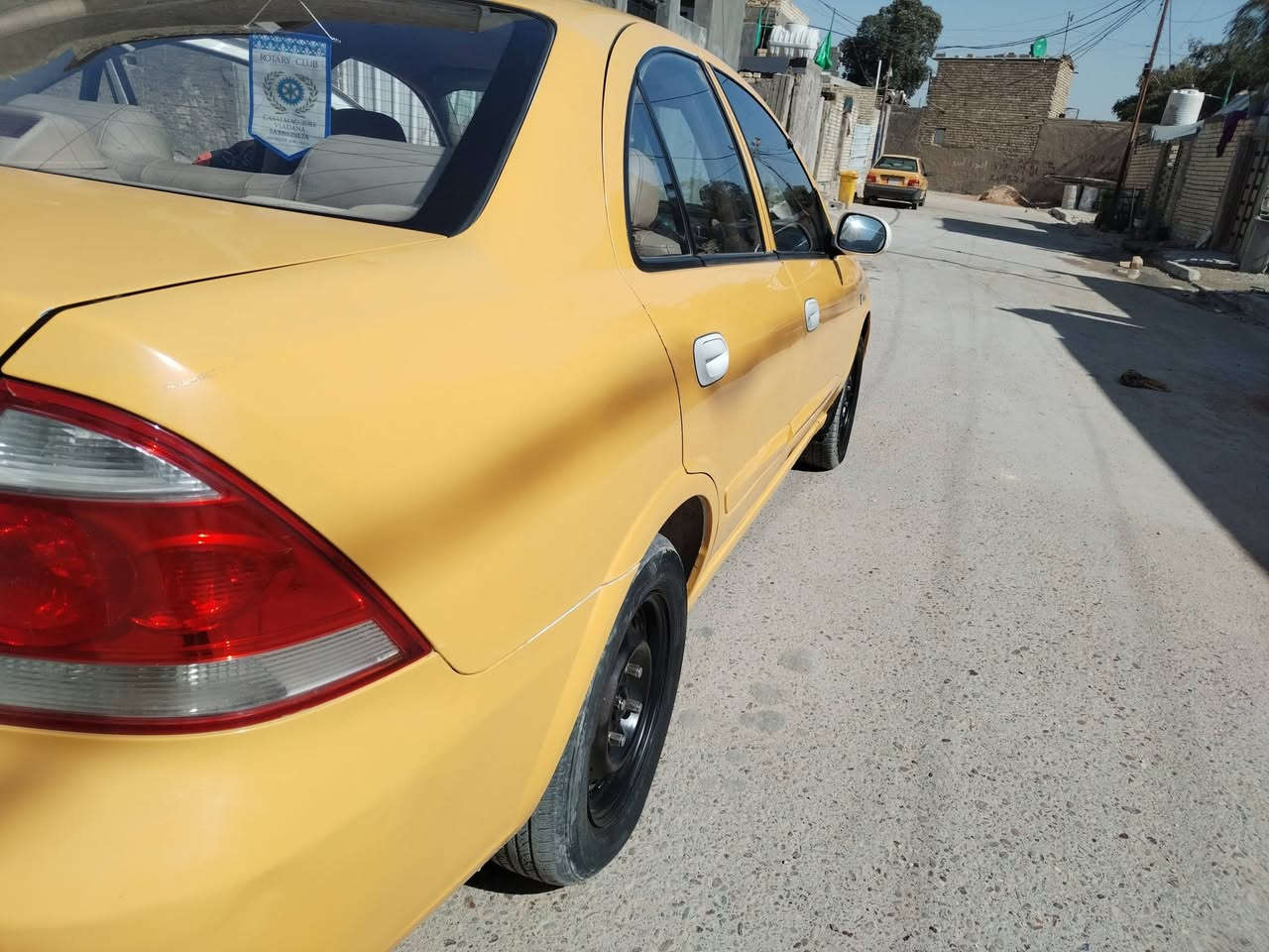 السلام عليكم نيسان سني 2013 رقم بغداد باسمي سياره تبريد تدفئه صدر امامي خلفي ما بيها اي ضربه قويه غرفه جلد كشنات حضن سياره ناعمه وخير من الله سعر 95 مكان بغداد رقم ***********
