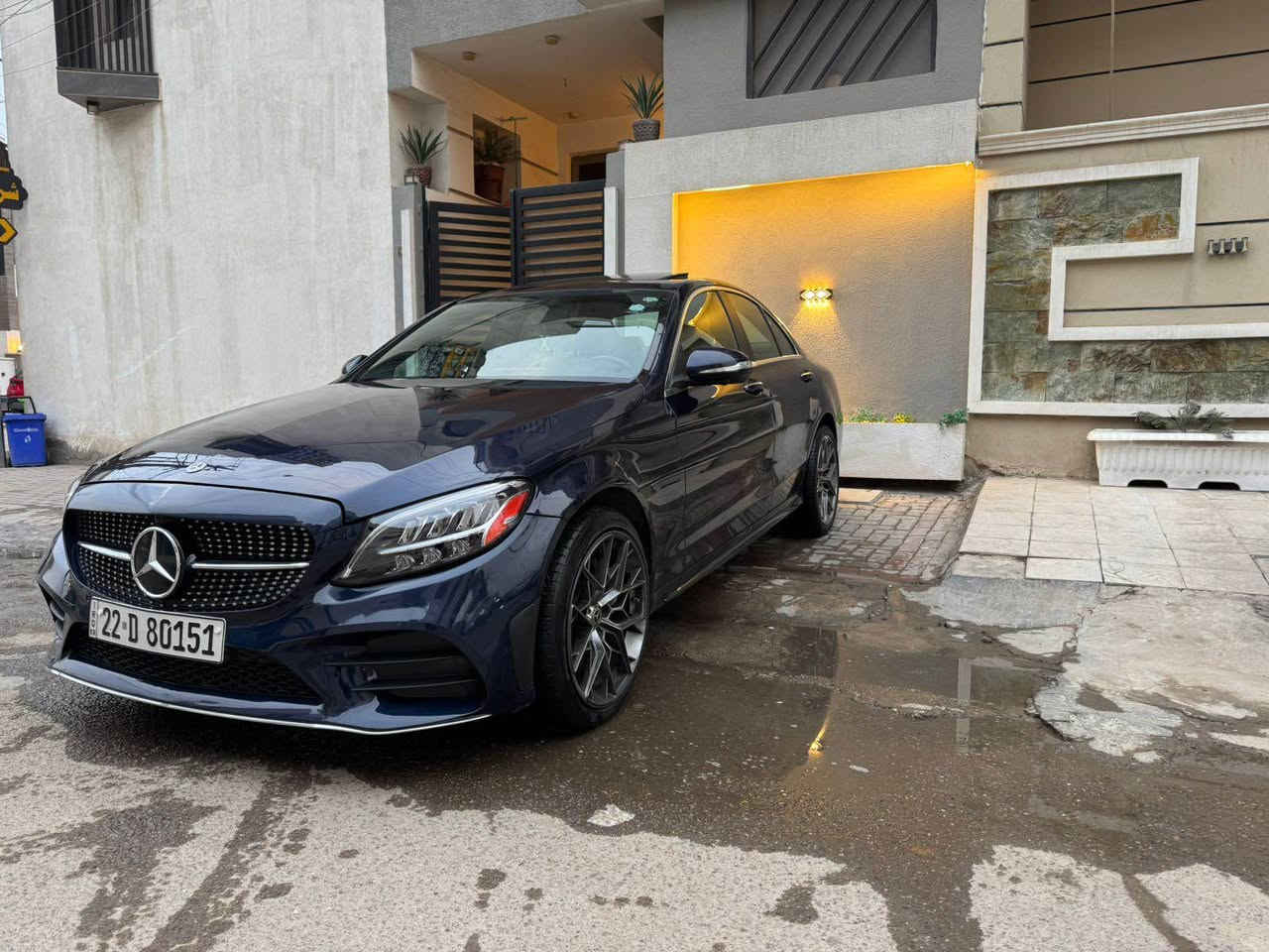 مرسيدس C300. موديل 2021 
 لون حبري شذره بدي كت AMG 
شاشه جبيره 
شاشه ديجيتل متغير ٣ وضعيات 
سماعات برومستر 
تدفئه كشنات
كشنات جلد بيجي اصلي
كراسي كهرباء خزن ميموري ٣ وضعيات 
داخل ٦٤ لون 
٥ كامرات 
٤ وضعيات قيادة
رادار امامي جانبي خلفي 
نقطه عمياء 
لايتات ٦ عدسه
اوتو هولد 
اوتو بارك 
ويل ٢٠ اصلي تو سايز 
صندوك كهرباء
سلايد فتحه 
ماشيه 35 
حادثهه شخوط وايرباك مصلح وكاله
مبدل جاملغ وباب نفس اللون والباب بيهه شبر صبغ فقط فقط 
السعره 27,800 بيهه مجال للطيبين
السياره بدون اي نقص وصفر مسج
*********** بغداد, العراق
