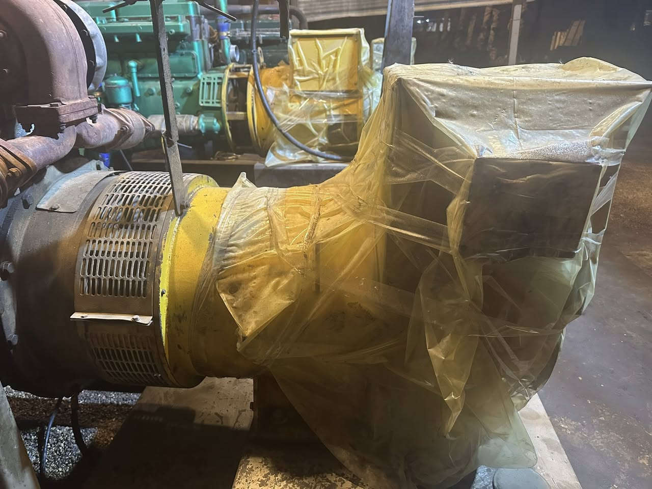 سلام عليكم مولد كراز للبيع 8 سلندر 200 كيفي استندر المولد وجديد وحديث للبيع بسبب الحمل والله مولد حلوه وجديد واستندر ومحمل عليه صيف الماضي ٦٠٠ أمبير 
سعره ب٤ ملايين و٧٠٠ وبي مجال 
مكانه الرمادي الصوفيه البعلوان 
للاستفسار الاتصال وموجود عل خاص تواصل 
***********
***********
