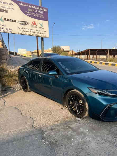 🚗 تويوتا كامري 2025 – SE Black / شكل رياضي
🔥 سيارة مواصفات راقية والسعر تنافسي جداً!

المسافة المقطوعة: 26,000 ميل فقط
المواصفات:
 • نسخة SE Black الرياضية
 • لون خارجي مميز وشكل هجومي
 • داخلية نظيفة جداً
 • شاشة كبيرة
 • فتحة سقف
 • جنوط سوداء رياضية
 • LED بالكامل
 • بصمة تشغيل + دخول ذكي
 • رادار / كروز ذكي / سيستم أمان Toyota Safety

الحادث:
السيارة صار بيها فقط:
 • صبغ حافة البنيد
 • الجاملغ الأمامي
 • الجاملغ الخلفي (حسب الاتفاق مع الزبون: تصليح أو بدون تصليح)

السعر: 💰 21,500$
👉 سعر واصل بغداد

ملاحظة:
📍 السيارة حالياً بعمان بالحرّة

📞 للاستفسار:
***********
او زيارة موقع شركة الناجح العالميه بغداد حي الجامعه نفق الشرطه مقابيل مختبر الرازي
