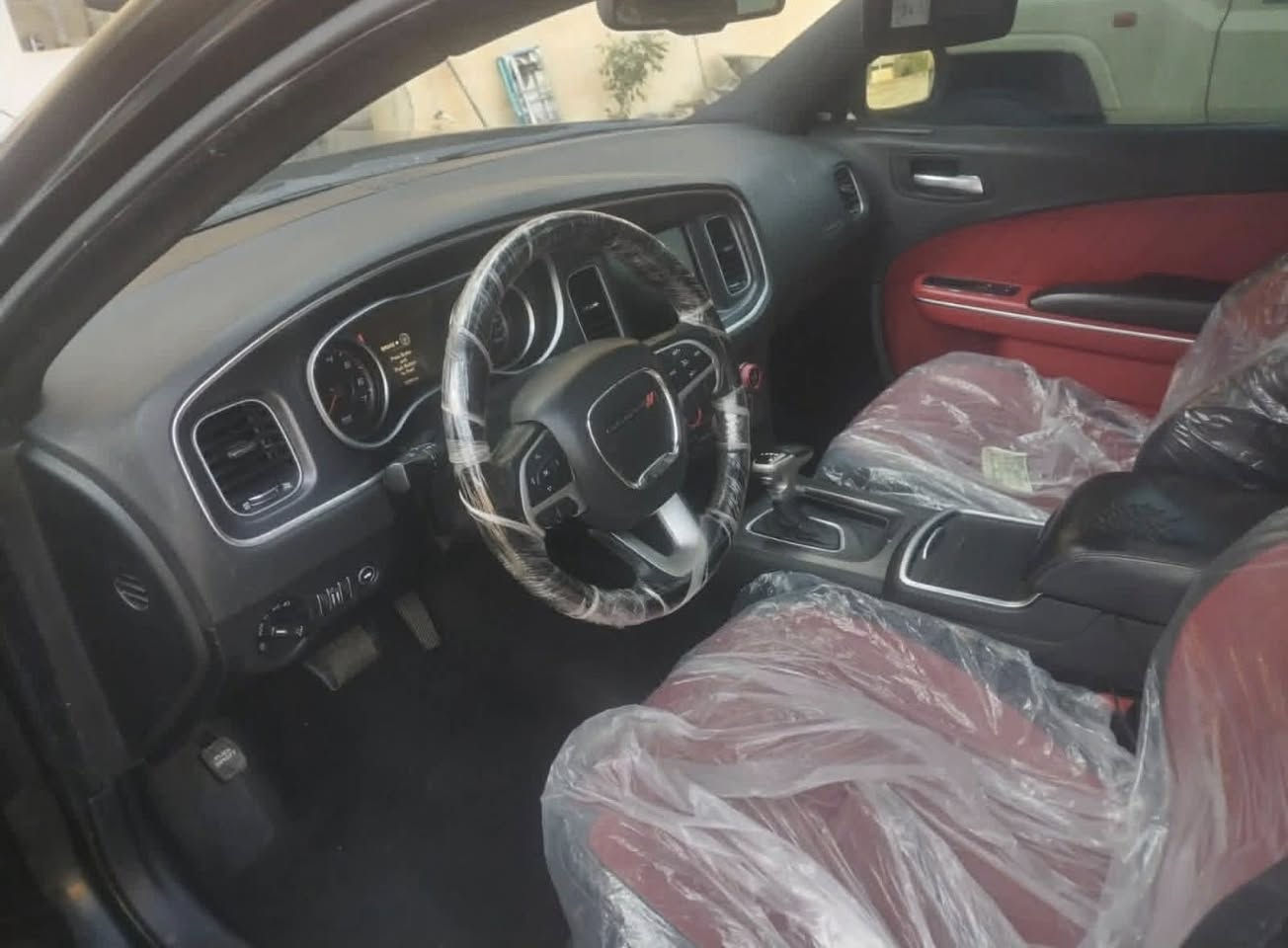 Dodge 2019
براوەی پێش بەتامی ساخ بێرەقم دووبەی
فول فول مواسەفات
ناو سور
کوشن حەزن و کارەبا و هیتەر
سوکان هیتەر
ئاوێنە بەخ
کوشنی دواوە هیتەر
سلایت
زۆر مواسەفاتی تر
پشت. پێش کەپس بێ لێدران
گێر و مەکینەو کارەبای بە شەرت
سحری ٩٨ گلاو مەئامەلەیەکی کەم 
ژ.م ***********
