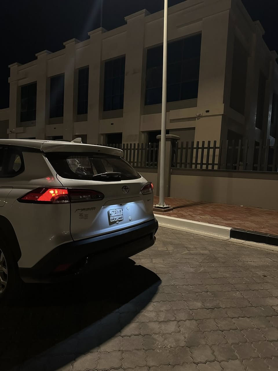 السلام عليكم
فرونت لاندر هايبرد 2024للبيع ماشيه 28000
مواصفات
1لون ابيض
2_داخل لو احمر
3_كمرات اماميه وخلفيه
4- حساس امامي خلفي
5_فتحة سقف
6رادار خروج عن المسار
7- تثبية سرعة
8_كراسي كهرباء
السياره مكفولة  رقم بصره سعر 165 وبيه مجال
رقم الاستفسار ***********
