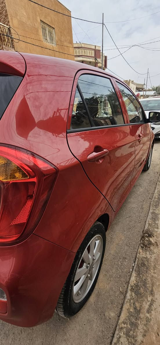 السلام عليكم
كيا بيكانتو موديل ٢٠١٥ خليجي رقم قادسية ماشية ٥٧ 
محرك ١٤٠٠ 
سيارة نظيفة ومكفولة من الصبغ والتبديل والحادث فقط بارد بسيط بيها 
تبريد شغال 
مكانها الديوانية 
السعر ٩٨ وبيه مجال بسيط


**إذا كنت صاحب هذا الإعلان وتريد حذفه لأي سبب، رجاءا أرسل رسالة إلى الدعم الفني**