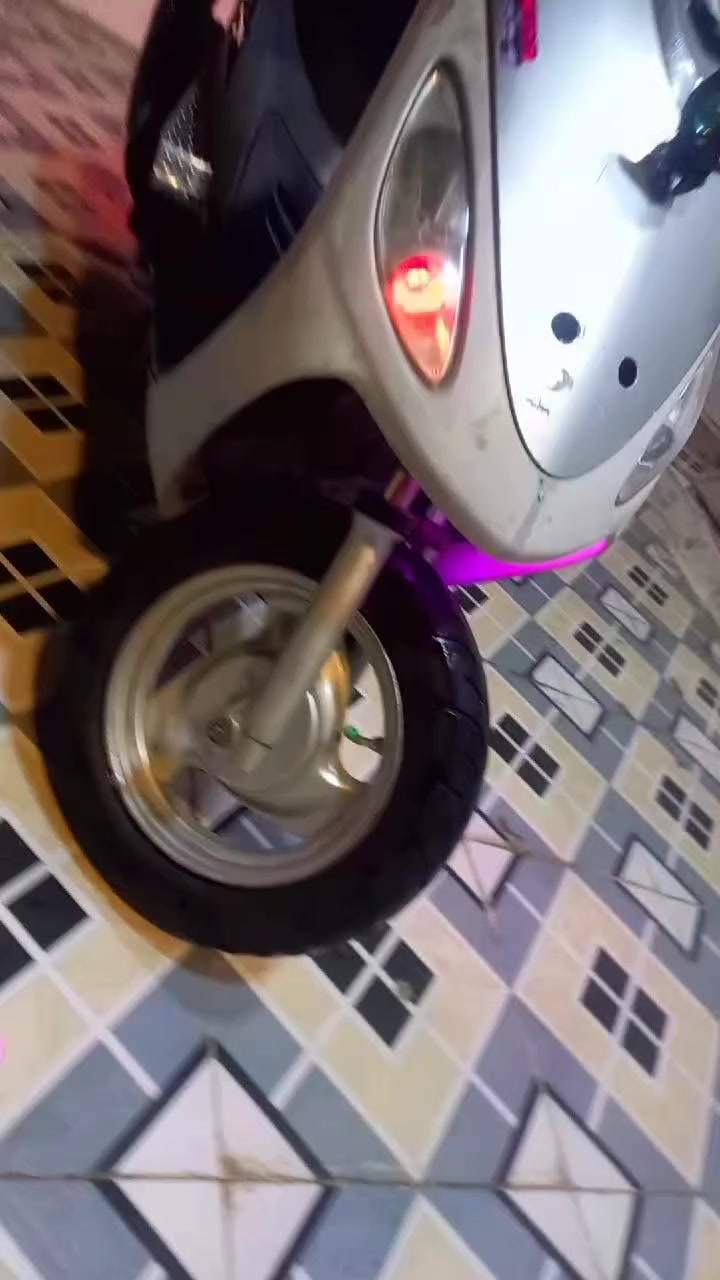 للبيع ماكس منغولي ببلاد كامله نقص مجمع بس جسر ديالى عنوني
مكينه مكفوله كلهة رمبه 
دراجه بيهة صالنصه fm رياض
بكلايت اربعه
يدات سكليتر رياضي 
قطره دهن رياضي 
باج تيتانيوم رياضي 
سلف 55 رياضي 
كاعيه سوده امامي
الدراجه حاليا مال لعب
ابيع هية وغراضهة كاملات 
سعرها 475 وبيها مجال متواجد فيس
دراجه كامله الاخر حبايه ول ما يعرف لايدخل بيهة اوراق مابيهة


**إذا كنت صاحب هذا الإعلان وتريد حذفه لأي سبب، رجاءا أرسل رسالة إلى الدعم الفني**