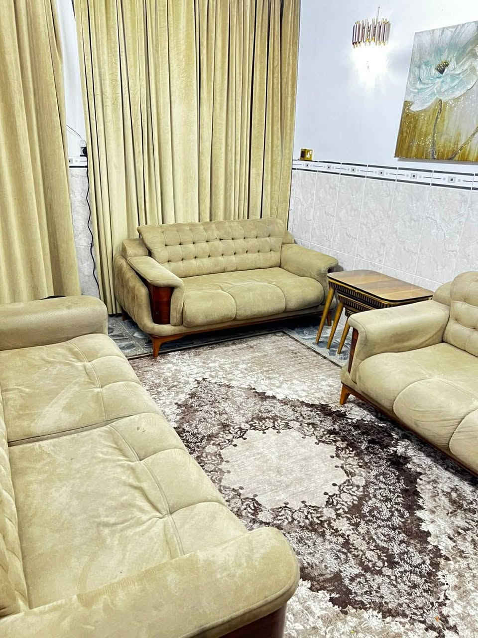 السلام عليكم
تخم للبيع تركي 10 مقاعد بحالة ممتازة
السعر 400 وبي مجال 
المكان بغداد الشعب
الرقم ‭0771 589 5974‬
