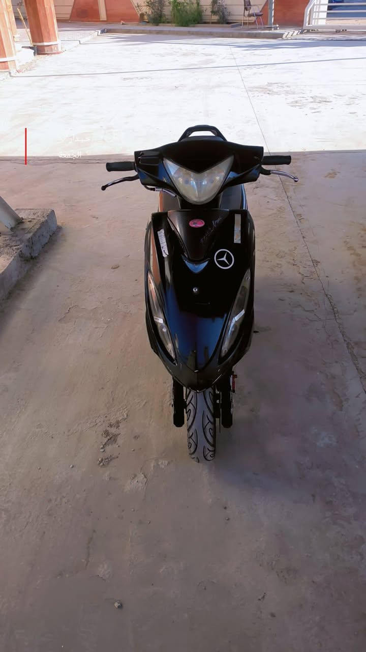 سلام عليكم دراجه جي فور صار اقل شهر من جفتته تجفيت مضبوط نضافه خير من الله سعره 425 بيه مجال لحد يكسر بسعره رقمي ***********
