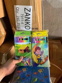 قلم خشب الون  كرتون ٢٠ درزن   ٢٤٠ باكيت.  سعر كرتون  ٧٠ الف يطلع عليك ...