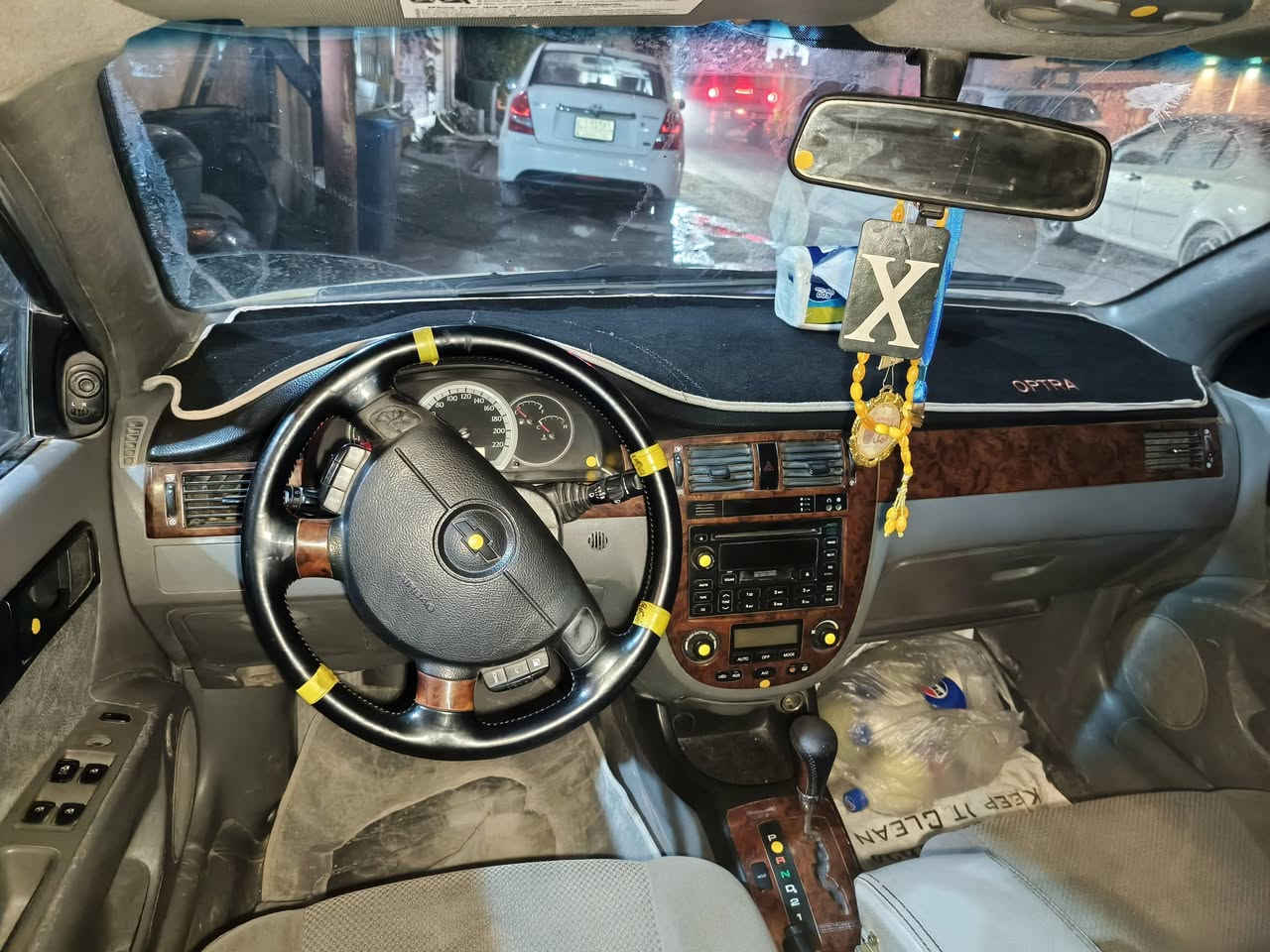 اوبترا 2004 رقم بغداد اوتماتيك سيارة جاهزة محرك وكير خير من الله هيئة وغرامات مصفرة سنوية لل27 السيارة بسمي السعر 55 وبيه مجال مكاني الدوره ابو طيارة الزراعي رقمي *********** متواجد
