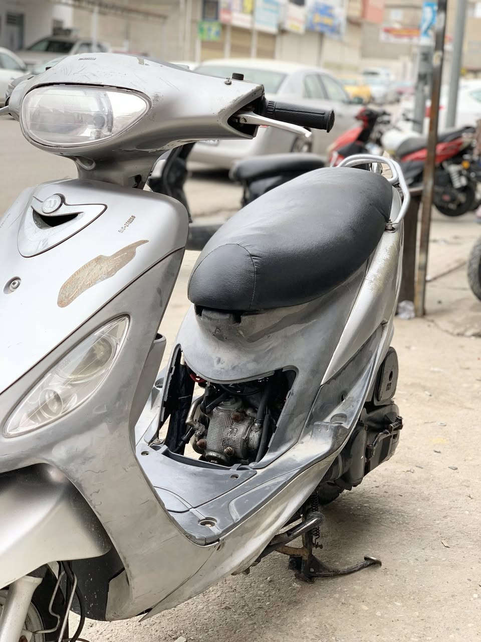 ماكس منغولي للبيع
دراجه مكفوله كفاله 
عامه شرط كله ختم 
واحد سلف كهربايات 
كل شغال نضافه فول 
السعر 600 وبيه مجال 
الستفسار 
***********
