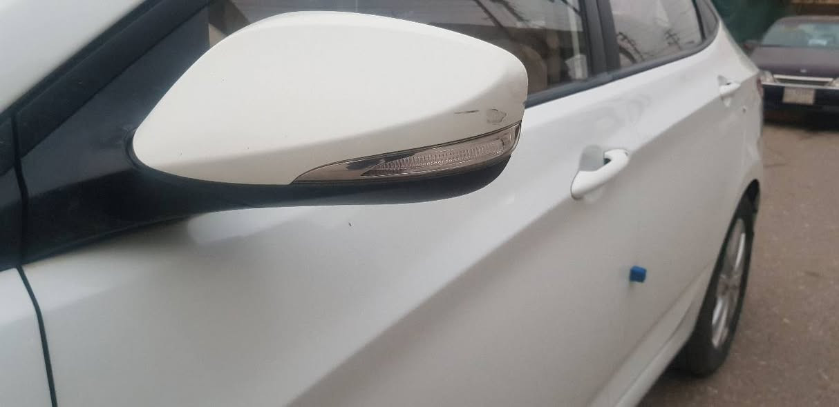 بسم الله الرحمن الرحيم
هيونداي اكسنت ٢٠١٤ خليجي محرك ١٦ رقم اربيل  السيارة بدون صبغ وتبديل وحالوب فقط تعديل بارد بكد ٤ اصابع بهلال خلفي  به ماشية ٦٦ كم حقيقي وبشرط فحص به كابون بنزين/ كركوك ABS سويج شخاطة عدد ٢ وكتلوكات الشركة به اشاير بمري  لايت امامي زنون + ليد  نهاري ٤ اطارات + بطارية جديد مشدود علية السيارة بوضع وكالة كير + محرك ممفتوح ايد وحدة من الشركة تحكمات استيرن ونظام ايكو + كمفروت لصرف الوقود و الاسبير والعدة مامستعمل وغير نازل 

مكان السيارة / كركوك - حي الاسرى 
للتواصل 
 ***********  + واتساب 
*********** + واتساب
