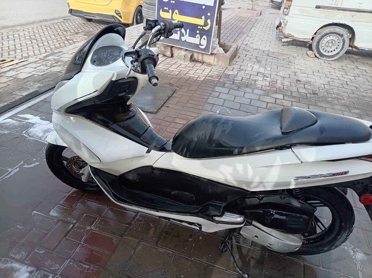 السلام عليكم  جيل اول ياباني Gf مكينه 150 كهربايات كلها شغاله حساسات مكينه تخبل شلعه ومعدل 
السعر مليون و 150 وبيها مجال رقمي ***********
