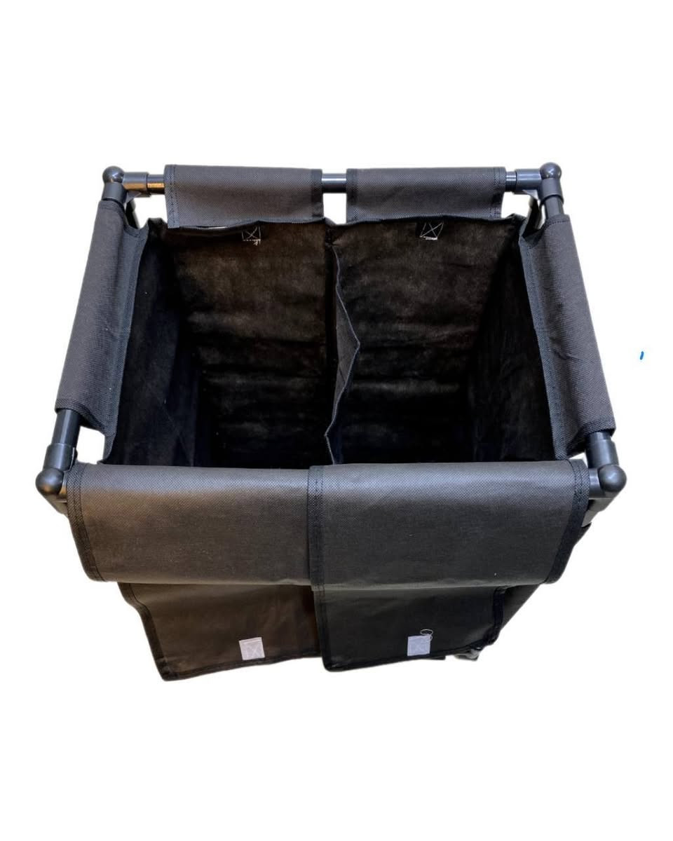 تصميم انيق وعملي 

- سلة مقسمة الى قسمين من القماش المقاوم للماء والرطوبة 

- هيكل خارجي من المعدن القوي المقاوم للتآكل 

- تصميم ذات غطاء منفصل ( لكل قسم غطاء من الاعلى لحماية الملابس )

- اربع عجلات متحركة لتسهيل الحركة 

- سهل التركيب والتنظيف 

- الابعاد : الارتفاع 64 , العرض 44 , الطول 37 cm.                                                                                                                 💰 السعر: 25,000 د.ع
🚚 التوصيل والدفع: الدفع عند الاستلام
📩 للطلب: راسلنا على الخاص أو واتساب***********
