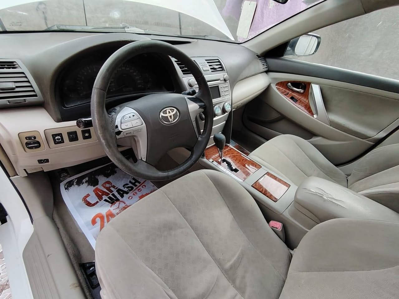 تيوتا نوع كامري  خليجي موديل ٢٠٠٩ كفاله عامه ضربه وصبغ وتبديل وفتح  السياره فول مواصفات عدا البصمه
سياره رقم دولي بابل بأسمنه سنويه لل ٢٠٢٩
هزه جديده تحويل مباشر
مكينه وكير خير من الله شرط الفحص لاتبخير ولاتنقيص
تخم تاير توني شاده
السبير بل كارتون
حداديه ٨٠ ٪
تبريد ثلج تدفئه شغاله
كهربائيات كلها شغاله
دواخل كلش جديده
سياره استخدام شخصي السعر ١٢٣ وقابل للتفاوض للإستفسار اتصل على الرقم *********** مكاني ناصريه حي الشموخ
