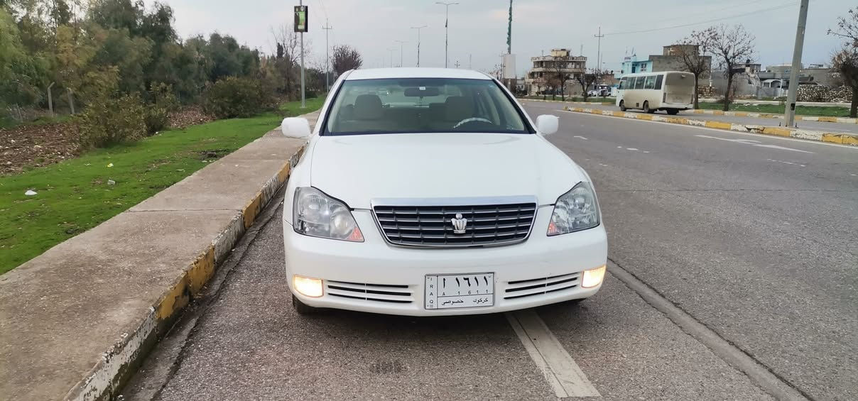 شاهینە بڕاوە 2007ساج مەلەکی گەورەبەگەورە تازە داغڵ کامل مەسرەف کراو گێڕومەکینە تەقەوڕەقەو سەقفو حیزام بەشەرت کامل جایز کراوە ماڵێکی زۆر پاکو تندوتۆڵە سعری 52گەڵاو مەعامەلە ***********
