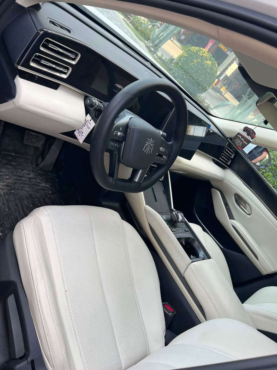 Byd QL 2025 naw zard
تە نها ٧ هە زار ڕۆشتوە
١٣ کامێرا ئۆتۆپارک
ناو زەرد
*********** 
‎سلێمانی السليمانية, العراق
