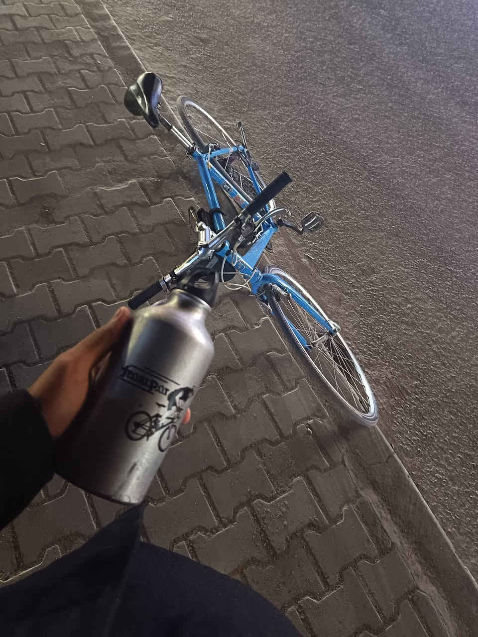 سلام عليكم بايسكل جاينت ترحال لل بيع
نضام تنقل الخلفي من سرام x3 
ثامن سرع
المامي من مايكرو شفت 3سرع
ويلات المنيوم ول بطيخه الخلفيه هانسس ام الصوت
بريكات تركتور مامي خلفي
تايرات كنده
لبايسكل المنيوم ما عده الركبه حديد
+ الجنطه هديه الل يشتري 
سعر مطلوب بي 185 الف للتواصل دايركت او على الرقم
*********** وشكرا الكم
