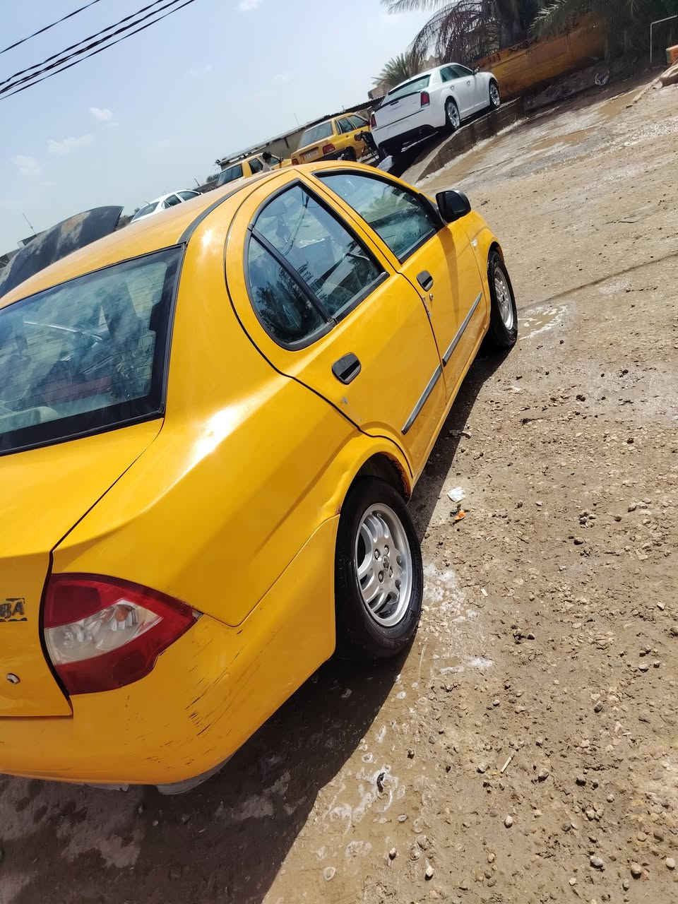 للبيع مديل ١٨ بسمي سنويه ٢٩ مصفره هيه وغرامات تخم تاير مكينه بيه قليل تنقيص كير كفاله حداديه جديده سعر ٥٥ وبيه مجال ***********
