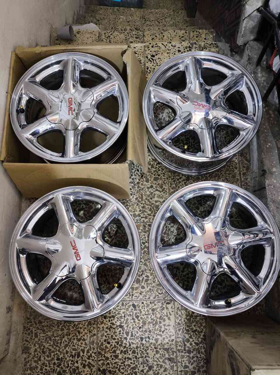 رمضان كريم 
للبيع ويلات GMC
حجم..16..بسعر300..اصليات GM
للتواصل
***********
