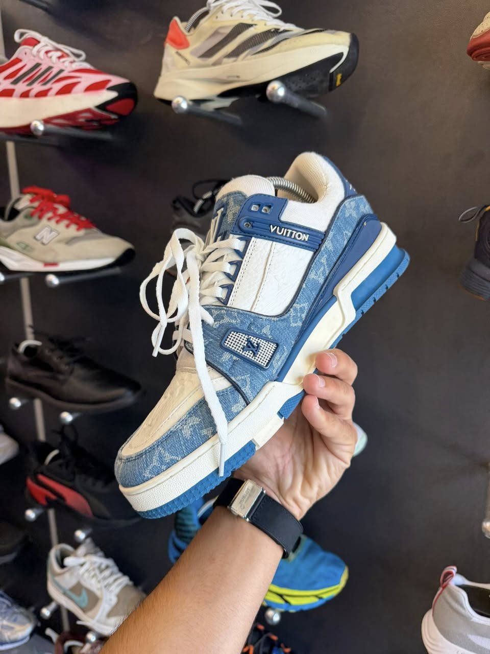 النوع/LV
القياس/42
السعر/75 الف
📍بغداد-الحريه-مقابيل الضريبه الحريه
☎️***********
