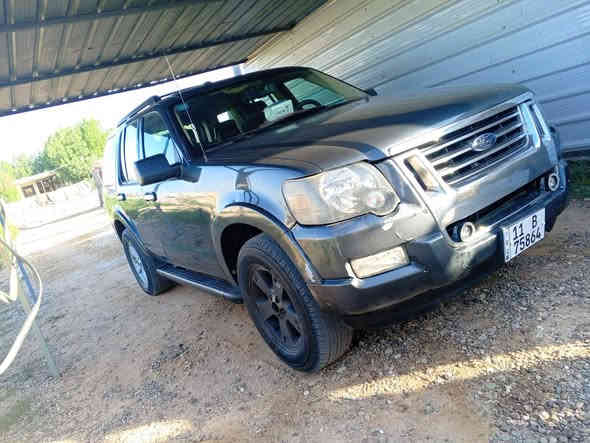 السلام عليكم
يالله فورد اكسبلور موديل 2010
سياره مكفوله صبغ حزام تخم تاير لون ازرق غير محدد 
6سلندر محرك 4000 رقم بغداد الانكليزي هزيه قبل شهر  جديده سنويه الغايه 29 سعر 105 وبيها مجال العنوان بغداد البياع سويب 
رقم الهاتف ***********
