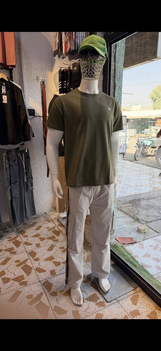 مليكانات عدد 2. وحده بيها ضرر بسيط وثانية جديده. 

مكاني ديوانية. متوفر توصيل.


**إذا كنت صاحب هذا الإعلان وتريد حذفه لأي سبب، رجاءا أرسل رسالة إلى الدعم الفني**