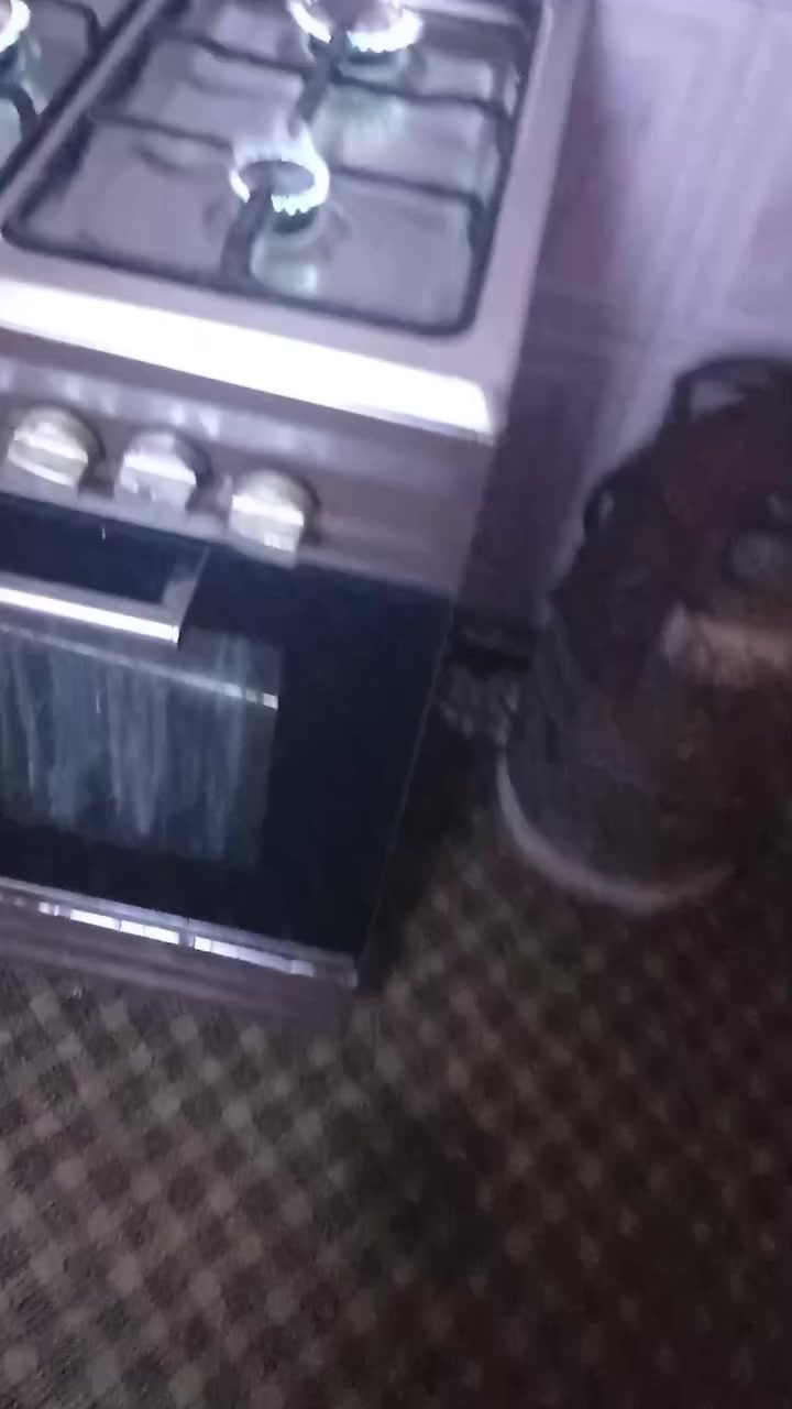 طباخ ايطالي عل فحص سعره 190 العنوان صياحيه مقابل كوين بارك بابل ***********
