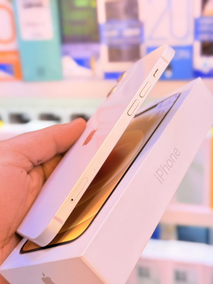 ايفون 12عادي
ايفون 12عادي ذاكره 128بطاريه 90‎%‎عربي شرق اوسط اصلي جهاز اخو جديد زلغ واحد مابي وتر بروف جهاز معنه كلامه نضيف هوه جديد سوه لا مفتوح ولا مصلح ملحقات كامله ضمان 5ايام من مركز سعر 350الف قفله من الاخير 
بغداد البياع شارع عشرين مكتب ماستر للمبايل 
***********
