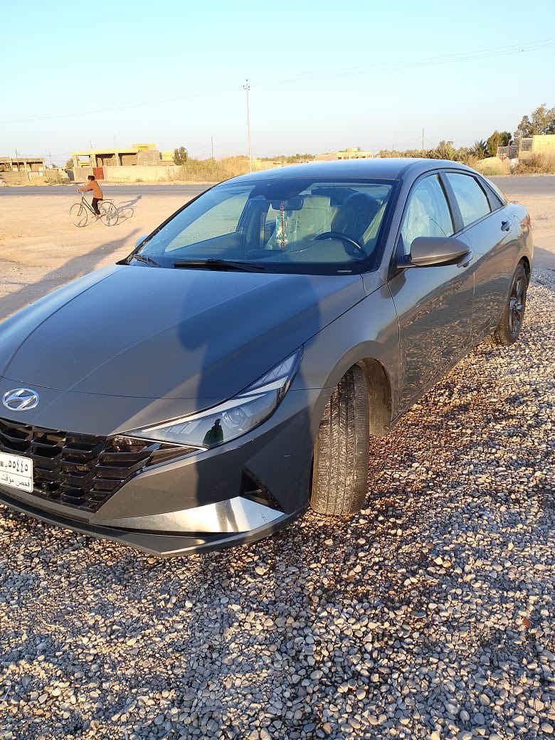 السلام عليكم
هونداي لانتره 2023حره بدون رقم تترقم جميع المحافظات بيه 3قطع بدون ضرر عابر سياره جديده ما ناقصه شي موصفات تحكم استيرن بصمه تشغيل بصمه أبواب ردارات جانبيه شاشه كامره دواره 3وضعيات قياده سعر 115وبيه مجال رقم صاحب السياره ***********مكان السماوه المركز مگلف بل نشر
