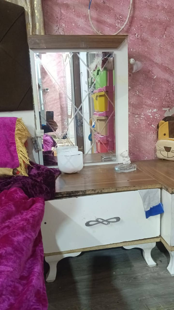 غرفه تركي 5قطعه لبيع مكاني كربلاء 200وبيه مجال ***********
