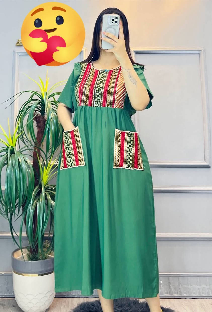 ✨ وصل الجديد من الكلابيات ✨ 
💛💛ستايل راقي، خامة مريحة، وتفاصيل جميلة😍  
ألوان مميزة وموديلات تناسب كل الأذواق 🌸💛💛  
👗👗💫
يوجد توصيل الى جميع المحافظات 🚙🚙
للحجز والاستفسار خاص🤍🤎


**إذا كنت صاحب هذا الإعلان وتريد حذفه لأي سبب، رجاءا أرسل رسالة إلى الدعم الفني**