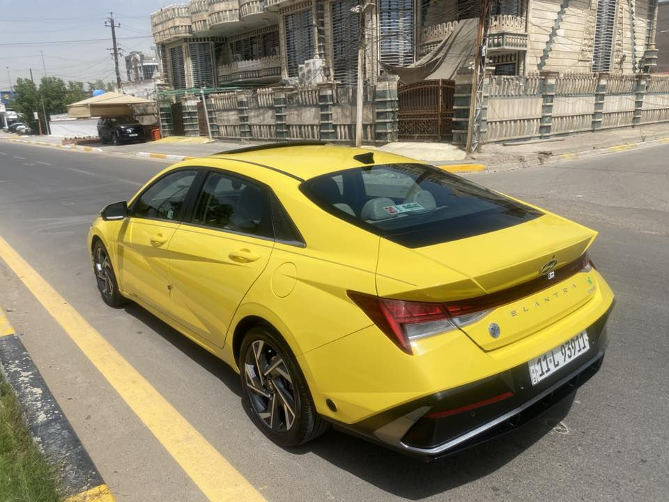 🔹🔹🔹السلام عليكم 🔹🔹🔹
النترا  2024 لمتدد فول 1/1   
 لون ليموني 🍋🍋🍋
          ( الرقم خصوصي )
1-بصمة تشغيل ابواب وصندوك
2-فتحة سقف ( سلايد روف ) 
3-محرك 2000 Doch دوش المرغوب 
4- 4كامرات امامية خلفية جانبية 
5-رادارات 360 درجة ( امامي جانبي خلفي )
حساسات امامي + خلفي 
6-مانع تصادم الامامي والجانبي والخلفي
7-التحذير عند فتح الباب 
8-دشبول شاشة 4 وضعيات للعدادات
9- 3 وضعيات قيادة ( عادي سبورت ذكي ) 
10-مثبت سرعة ذكي ( التحذير عند مغادرة المسار )
‏11- Auto Hold التوقف لفترات قصيرة
12-الهاند بريك بصمة
13-شاشة حجم كبير تدعم نظام الابل كار بلي 14-والاندرويد اوتو بدون كيبل يربط التلفون 
واير ليس و GPS  
15-شحن واير ليس 
16--ويل كب ١٧ مميز 
17-نظام الصوت Bose عدد السماعات 8 
18-تشغيل عن بعُد 
19-المراية الجانبية كهرباء اشاير بالمري 
20-اضواء ترحيب عند الاقتراب 
21-لايت لد 3عدسات  
22-داخص ابيض كشنات جلد 
23- كراسي كهرباء
24-نقطة عمياء
25-تدفئة بالكشنات
26-لد متغير الالوان ١٢ لون على طول الدشبول
27-كير اوتماتيك و S وعادي ٨ نمر
28-تحديد مسار وقيادة الية والسياقة على خطوط 
الشارع في حال الاجتياز تنبهك
30-مانع انزلاق ومانع تصادم
🔷حادثها بيبان 2 فقط تبديل🔷☑️
 ايرباك برده
31-ماشيه 68 الف حقيقي
المكان. بغداد البديات قرب المرور 
للأستفسار ‭0783 894 0840‬
🌷🌷السعر 165$ بيها مجال 🌷🌷
