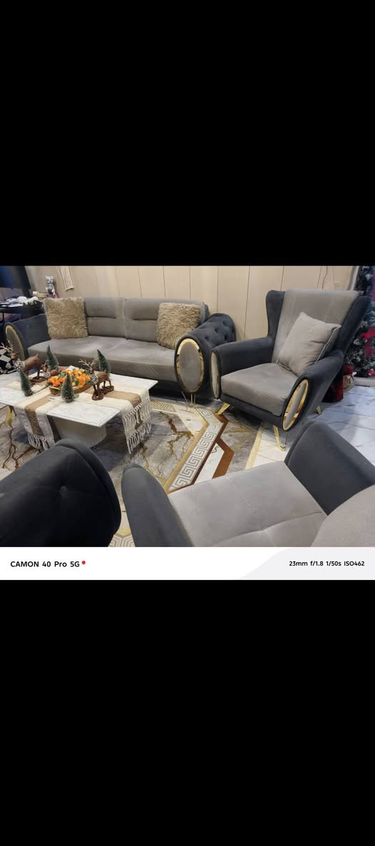 تخم مودرن تركي ويصير سرير قلاب نضيف جدا ب480 عنوان الشعب شارع الصحة الاتصال على واساب ***********
