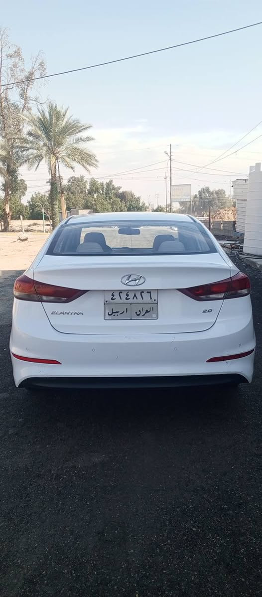 النترا ٢٠١٨ خليجي
مكفوله من الصبغ والتبديل 
مكينه كير حداديه جديده
بأسم شركه وكاله تحويل 
محرك ٢٠٠٠ دوش 
السعر ١٤٢
للاتصال ***********
مكان سياره حله
