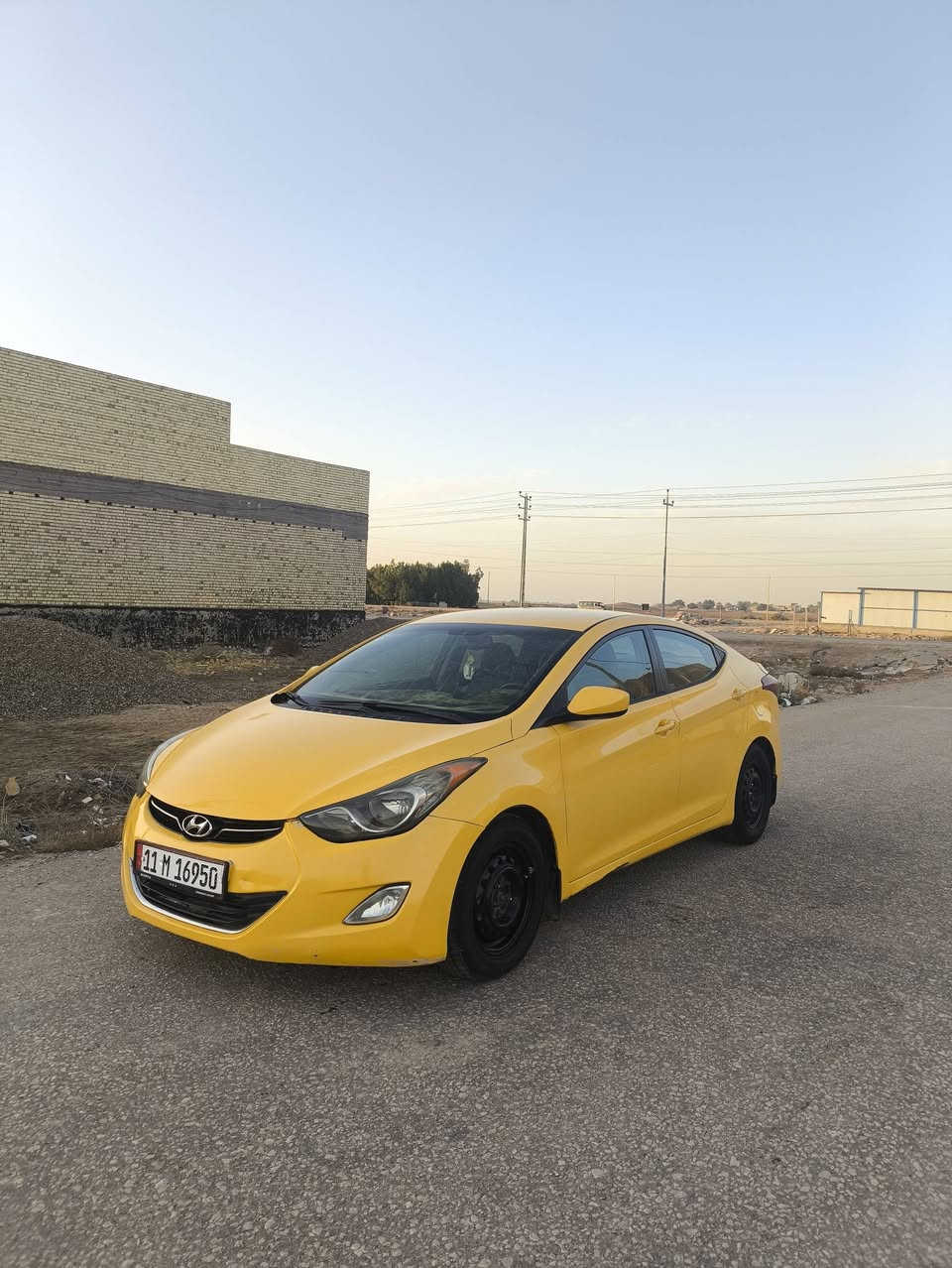 سلام عليكم النترا 2013
كير ومكينة خير من الله حدادية تخم تاير جديد 
تدفئة تبريد ثلج ❄️ 
مصفره هيئة وغرامات 
تحكم ستيرن شاشه كامره خلفية  سنتر لوك 
سياره جهازه ومال جناي 
سعر 90 وبيها مجال 
للستفسار اتصل 
*********** 
***********
