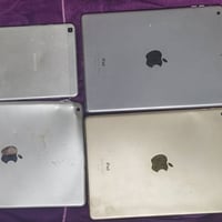 ايبادات لبيع بيهن شاشه واكو معالج واحد شغال  وسامسونك طافي  شراي تفظل ...