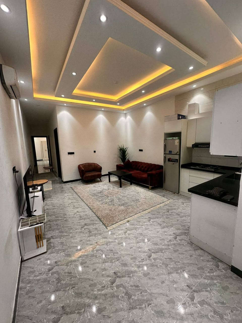 شقق مؤثثة ديلوكس في المنصور للايجار شهري اسبوعي ويوجد تصوير
في كافة مناطق المنصور ( داودي - متنبي - بيجية - دراغ ) 
***********
