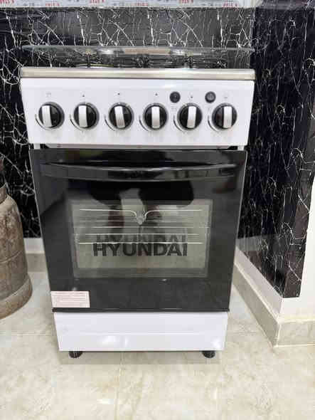 السلام عليكم 
طباخ للبيع جديد ما مستعمل ابد قياس 50 في 50 
علما صناعة شركة هيونداي الاصلي سعره ب165 الف وبي مجال بسيط للتواصل خاص او الاتصال على الرقم 
***********
