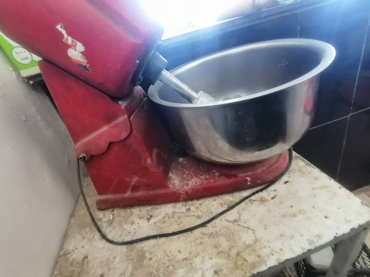 السلام عليكم
غراض مطعم كامله مستعمل اخو الجديد
للبيع
***********
