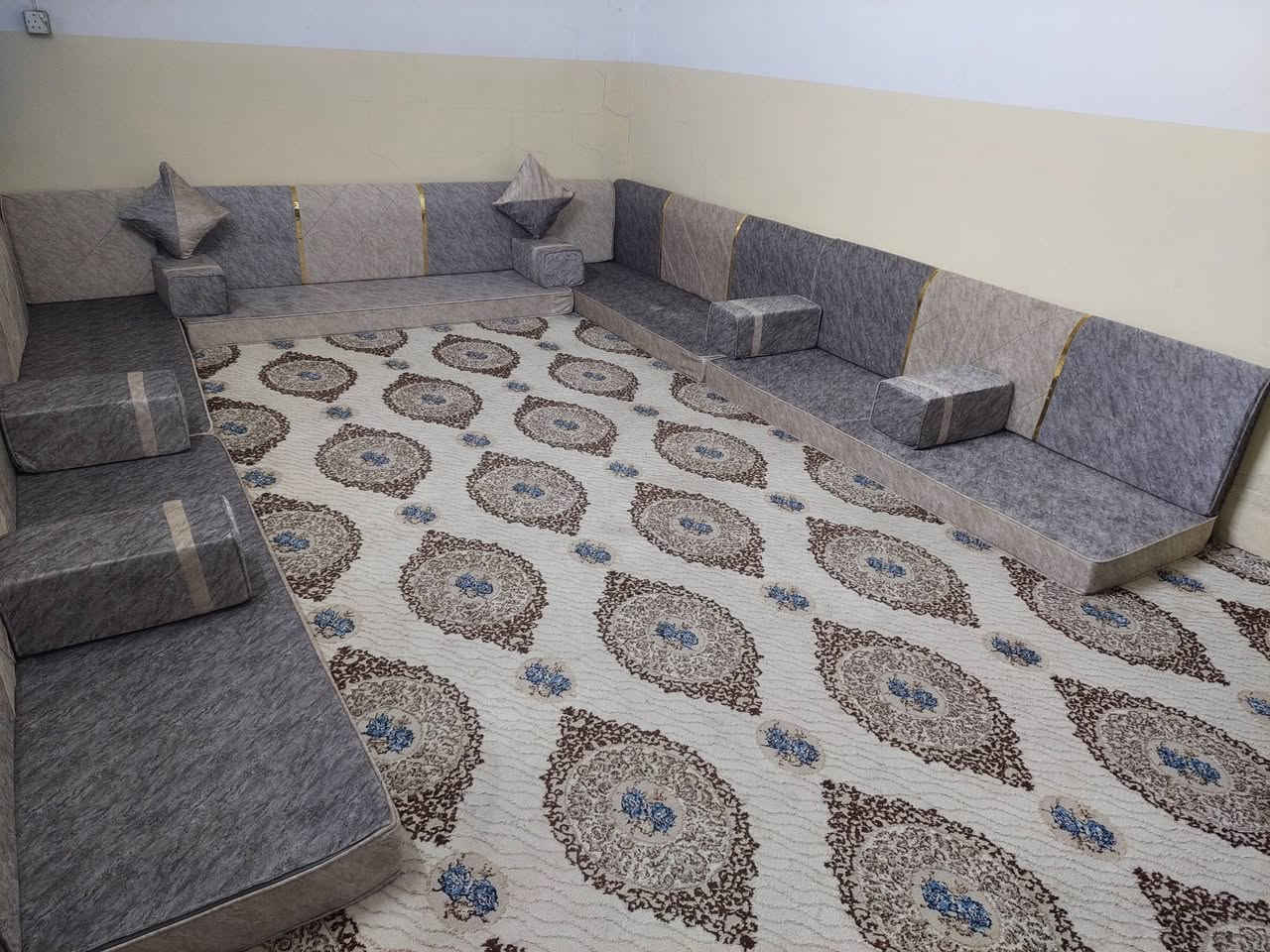 مد.عربي جديد غير مستعمل اسفنج ضغط ١٢ سم في اربيل للبيع تواصل واتس او خاص ***********
