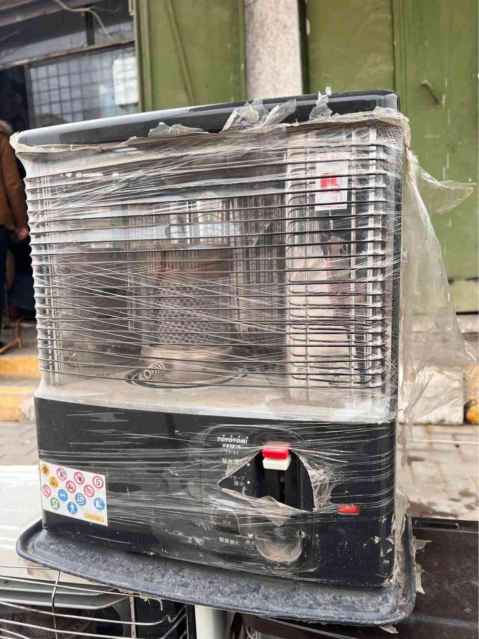 صوبات بالة 

 -صوبات بالة يابانية الأصلية – تصميم عملي وأداء قوي  ❄️

✨ المميزات:
✅ تشغيل سهل بزر الإشعال التلقائي
✅ يمكن التحكم بدرجة الحرارة (من منخفض إلى عالي)
✅ آمنة وموثوقة مع مؤشر لمستوى الوقود
✅ مناسبة للمنازل، المحلات، والمجالس

الأسعار مختلفة كل وحدة وسعرها 
العنوان : صلاح الدين / تكريت حي الجمعية

للأستفسار مراسلة الصفحة 
او على الواتس اب (***********) تكريت, صلاح الدين
