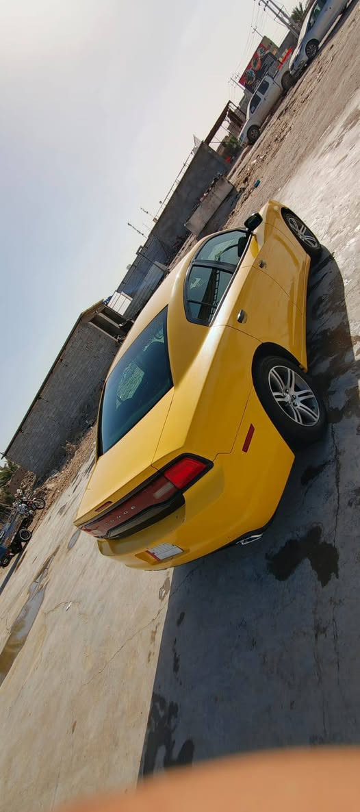 سلام عليكم شارجر 2013 مكفولة كفاله عامه رقم بغداد باسمي مداور ثاني يوم سياره جاهزه  مكينه وكير واكسن وحداديه وتخم تاير السعر 155    ***********
