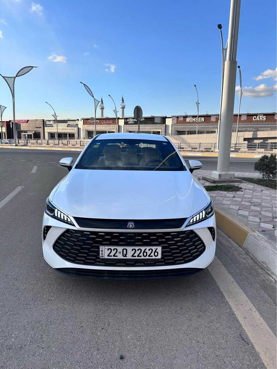 سلام عليكم
للبيع BYD  plus  مديل 2025  بسعر مناسب 
مواصفات نصف فول ماشيه 7000 رقم اربيل شرط التحويل بأسم شخص مو شركه 
سياره كلين فقط بيها شخط بلدعاميه اماميه 
بنسبة سعر كلش مناسب 🙏 خابر تتدلل 
مكان سياره كركوك *********** رقم بيها واتساب هم كركوك, العراق
