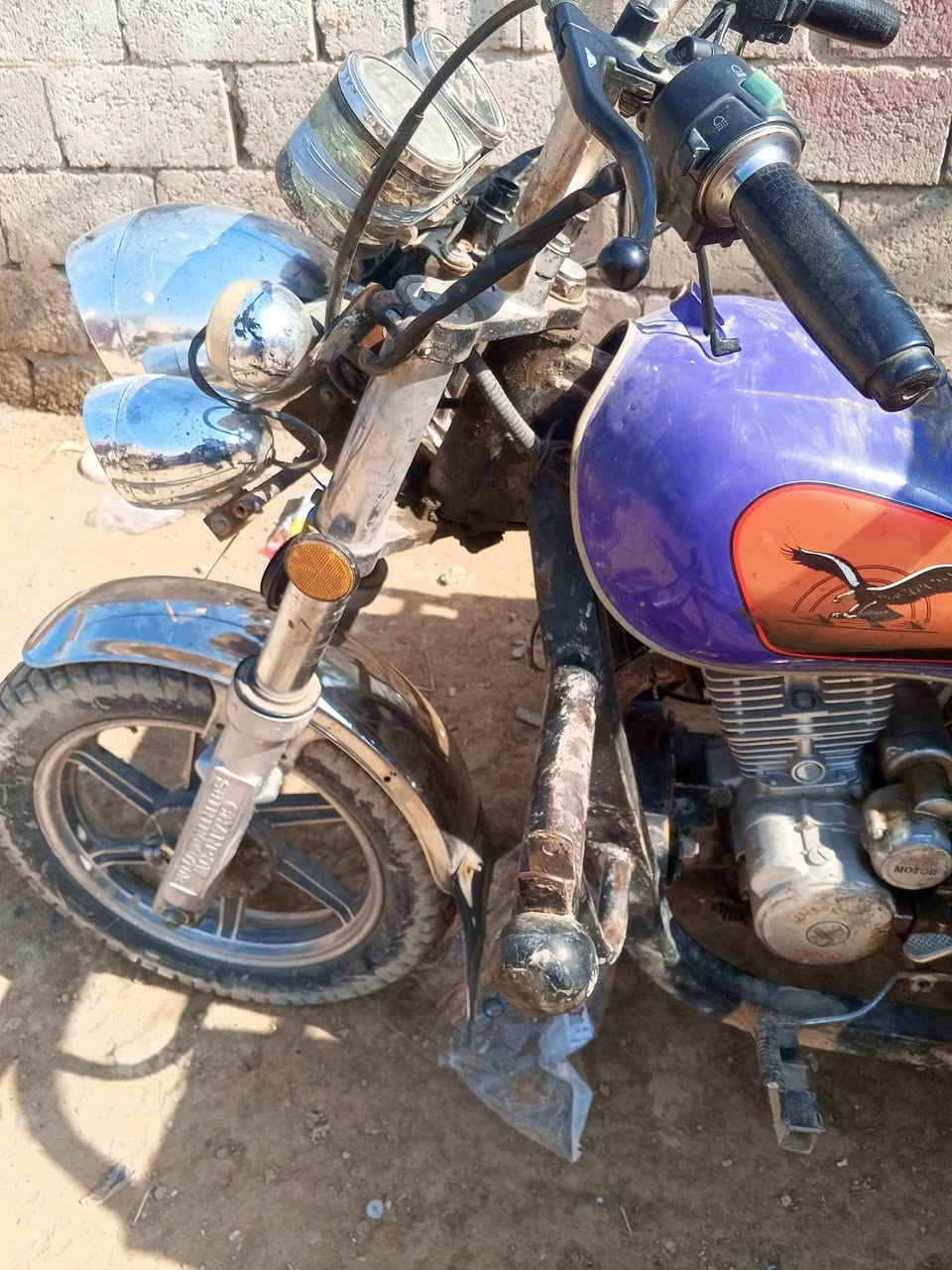 السلام عليكم ستوته للبيع موديل 20 ستوته اصوليه مقف سرقه وعشائر بدون اوراق الاوراق ضايعه ستوته نظيفه جديده العنوان بغداد تقاطع نهروان ،سعر 1300ر***********
