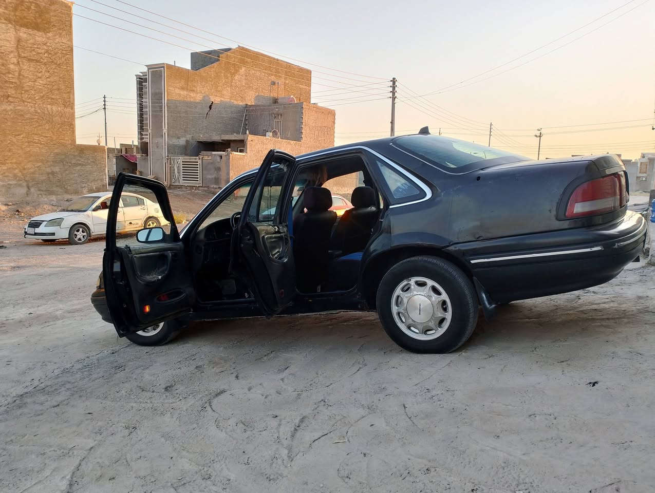 السلام عليكم برنس للبيع موديل 93
سنويه جديدة لغاية 30 رقم دولي سيارة بلاديه بس جارده تجي وشوف بعينك 
كهربائيات كله شغاله تخم بوبرن امامي وخلفي دسكات اماميه تخم 
تخم سماعات جديده صدر امامي وخلفي تمام مكاني الفلوجه 
كير ومحرك خير من الله تراي للبصرة سيارة مال البيت 
السعر 33 وبيه مجال للشراي استفسار *********** بيه واتساب

