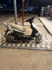 دراجه البيع او مراوس بدراجه شحن  سايم نحلة  سرعه 140 تشغيل نكرة صلف   ...