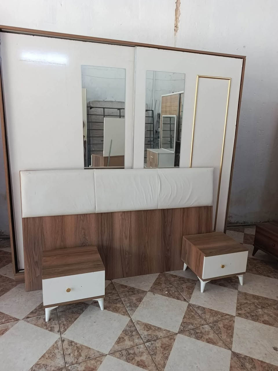 غرفه نوم نضيفه 5قطع للبيع سعرها 275الف مع مجال بسيط عنوان كركوك


**إذا كنت صاحب هذا الإعلان وتريد حذفه لأي سبب، رجاءا أرسل رسالة إلى الدعم الفني**