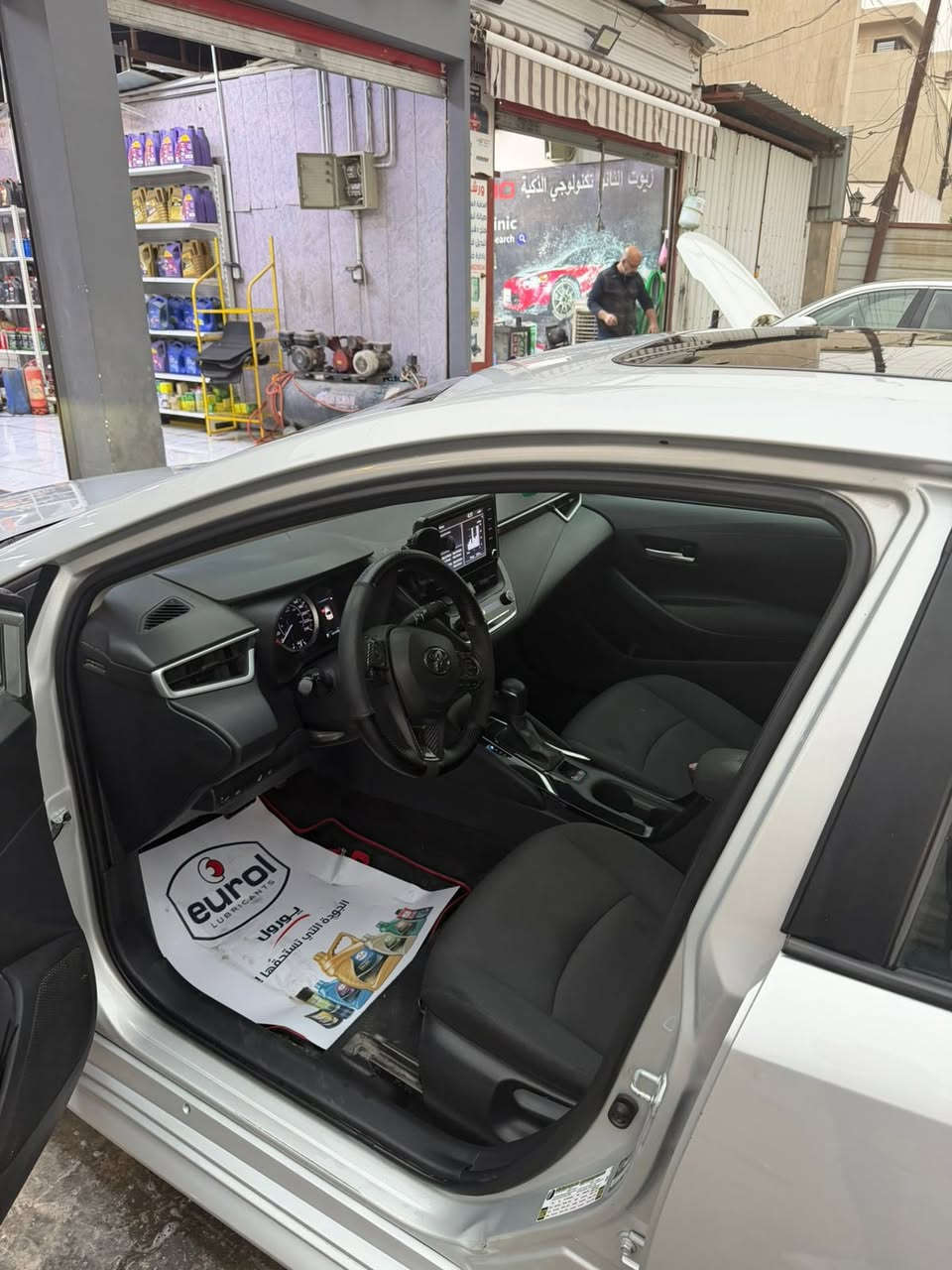 السلام عليكم
كورلا 2020 وارد امريكي 
مكينة 1800
LE محسن 
فول مواصفات السيارة 
بصمة سلايد كشنات هيتر
رادارات 
اوتو هولد 
كشنات مخمل
شحن لاسلكي
ماشية 103 كيلو
حادثهة خلفي صبغ جاملغ وصندوك مبدل ومصبوغ
وبيهة بارد موضح بالسونار

مكانهة بغداد / حي الجامعة
السعر 145 بيهة مجال

مكلف بالنشر
رقم صاحبهة 

‭0771 149 1463‬
